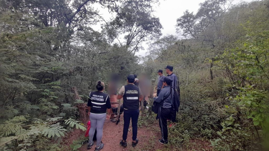 Rescate en Villa Floresta: La Policía localiza a cinco personas extraviadas en los cerros