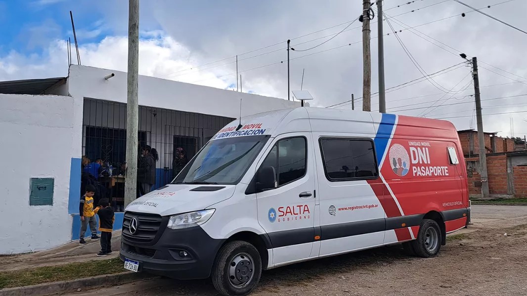 El móvil del Registro Civil atenderá en Vaqueros y en La Caldera
