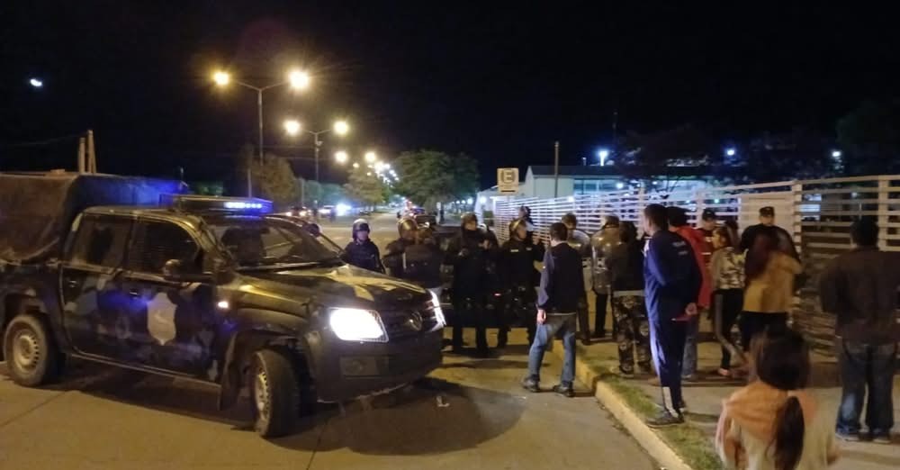 Noche de tensión en Salta: Incendio en la Alcaidía General 1 deja 16 internos hospitalizados