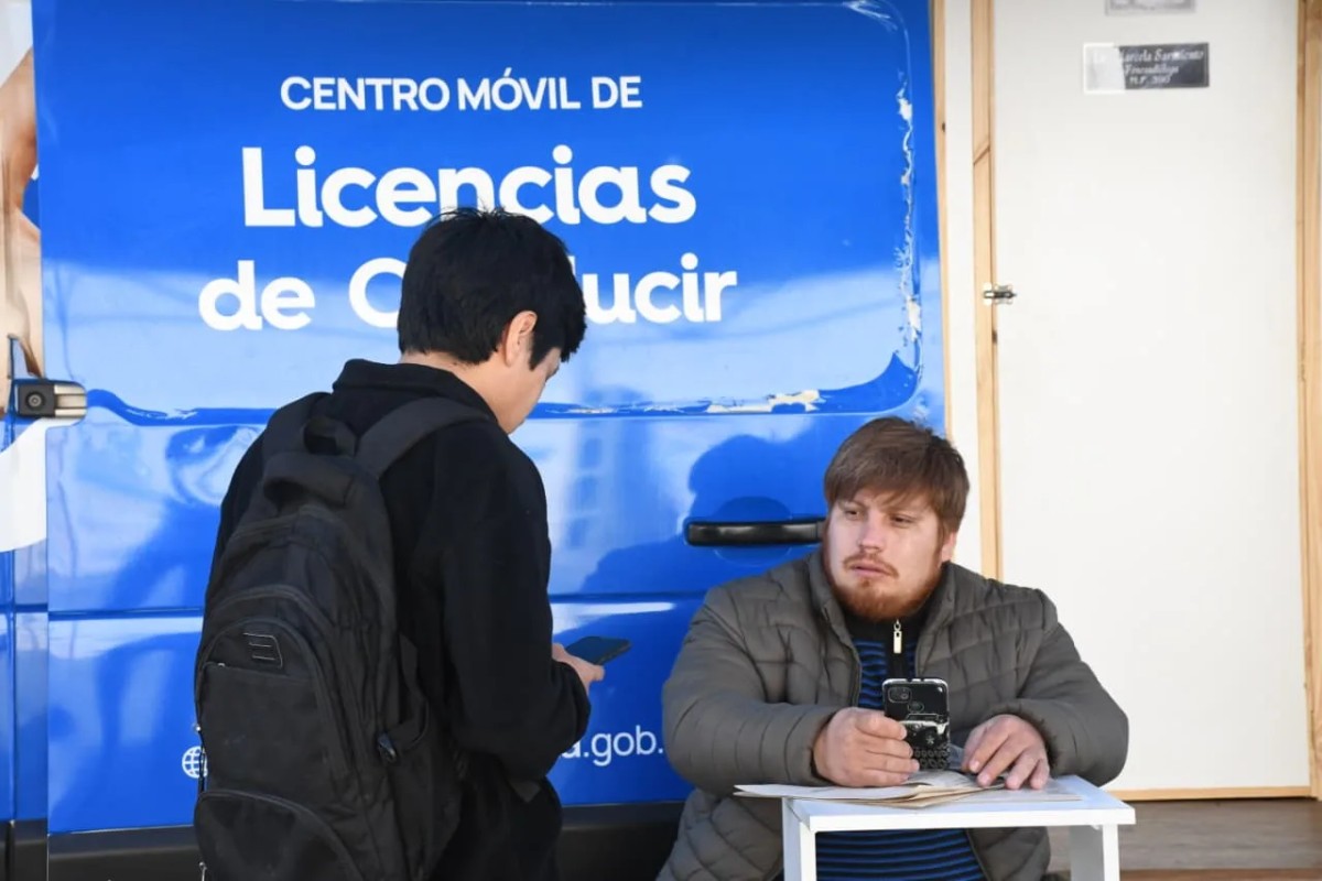 Licencias universitarias: Más de 300 estudiantes salteños accedieron a su primer carnet de conducir en la UNSa