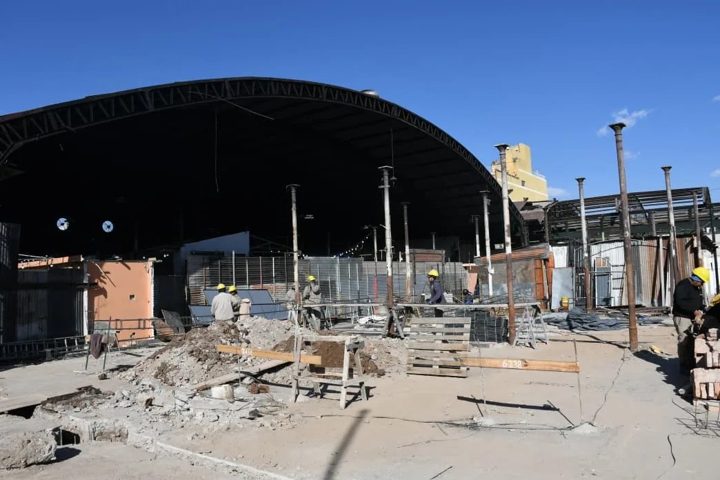 Reconstrucción en marcha: Avanza la obra en el Mercado San Miguel tras el incendio