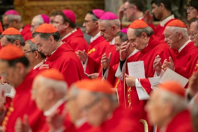 Todos quieren ser Papa, pero nadie llega a 89: Tensión y estrategia en el último domingo sin pontífice