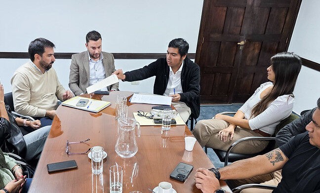 Advierten que la licencia de Casasola no frena nada: El Concejo analiza sanciones graves