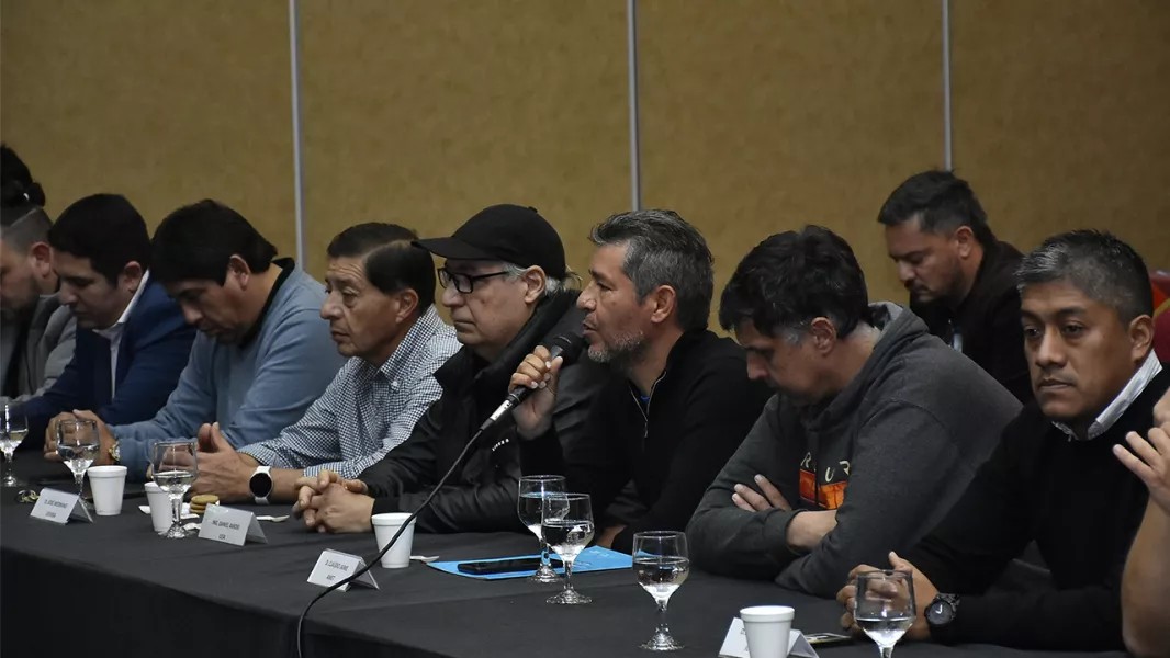 Negociación salarial: Los gremios hicieron sus planteos y el Gobierno analizará las propuestas