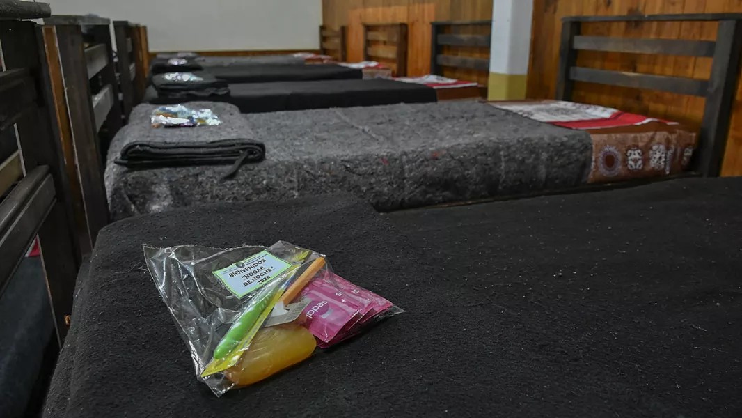 Con el frío como urgencia, reabre el Hogar de Noche