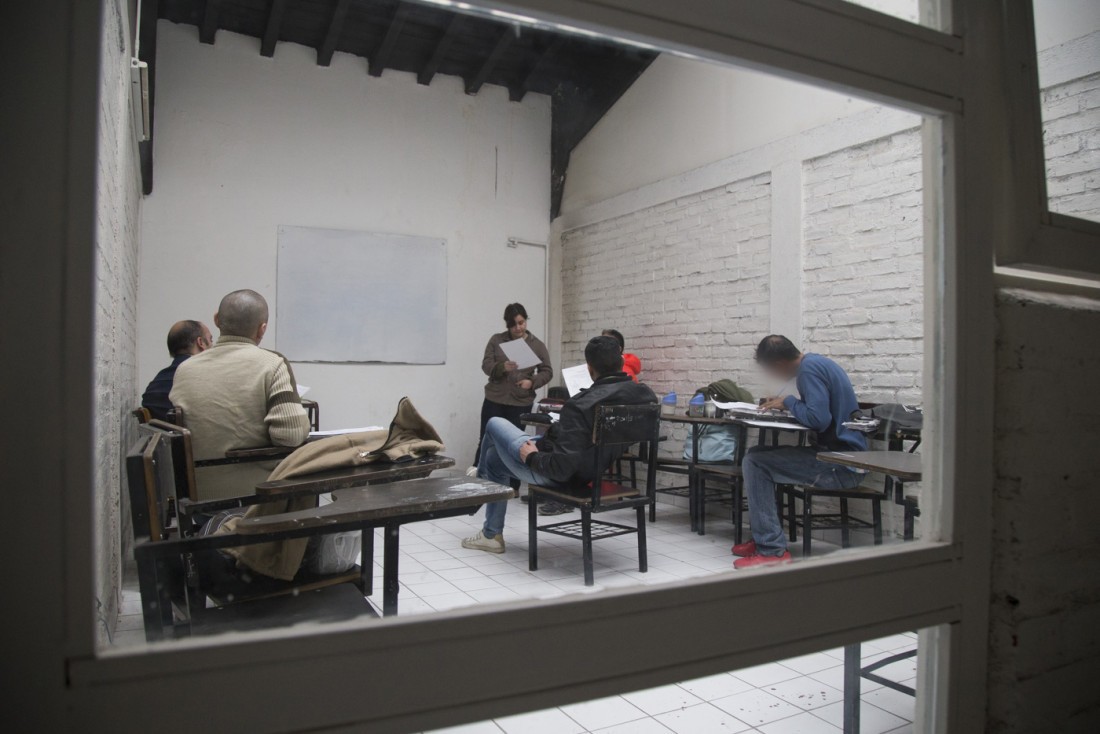 Educación superior en contexto de encierro: El Senado analiza un proyecto inédito para el penal de Villa Las Rosas