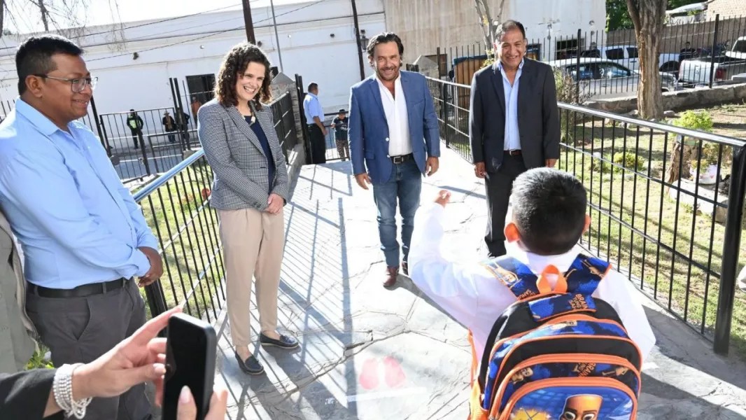 Más de 350 mil alumnos iniciaron las clases en Salta: Sáenz abrió el ciclo lectivo 2026 desde Cachi