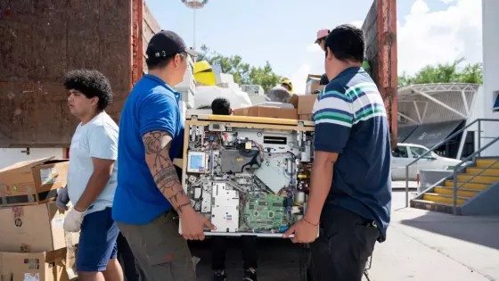 45 toneladas que no fueron basura: Cuando la tecnología descartada empieza a tener destino