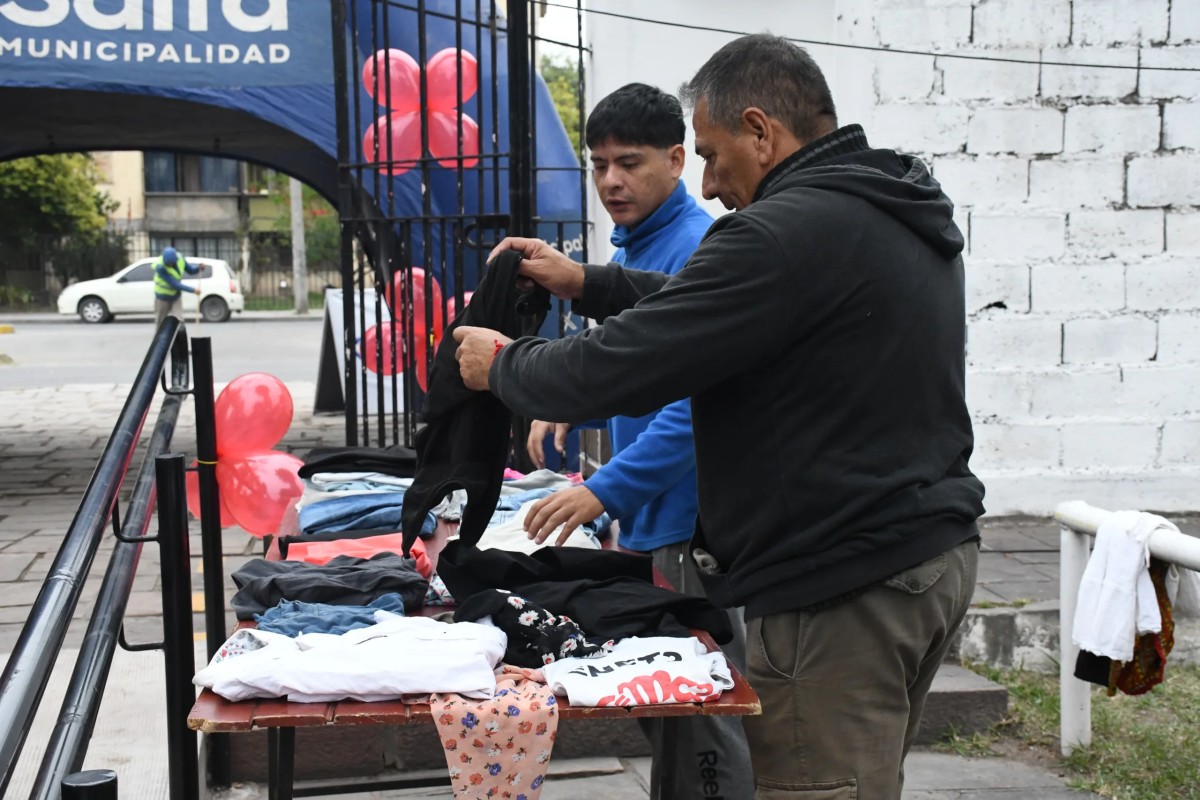 Con gran éxito se realizó el “Perchero Solidario”