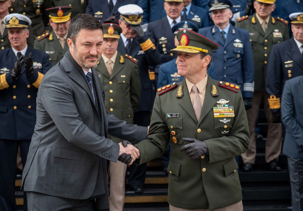 Presti, primer militar en Defensa desde la Democracia