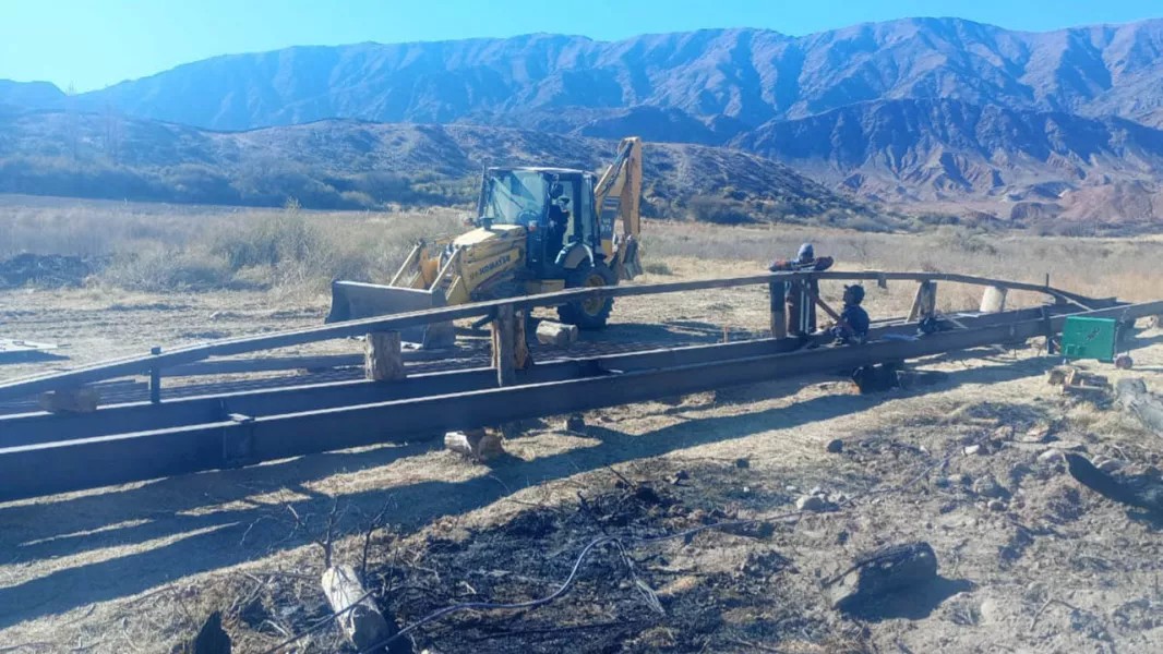 El nuevo puente en Angastaco evitará el aislamiento de dos parajes