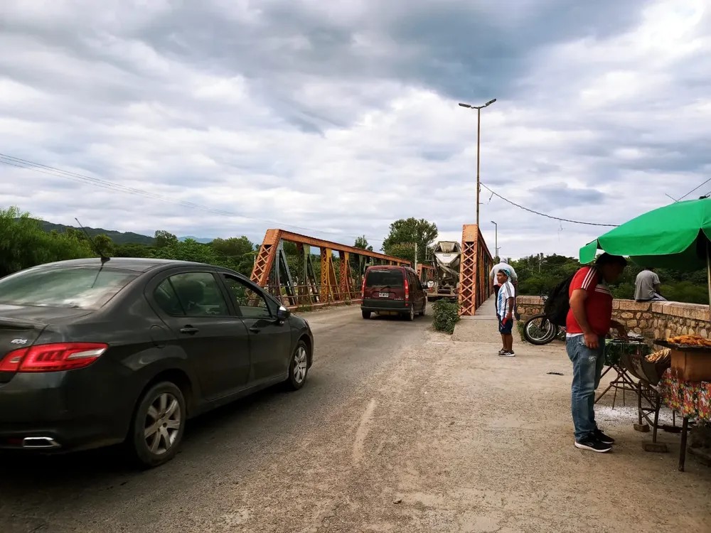 Puente de Vaqueros: Fiscal rechaza cerrar el amparo y exige que la obra continúe