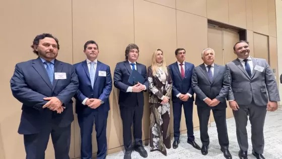 Promesas de inversión y litio: Sáenz se muestra en Nueva York junto a Milei ante la élite financiera