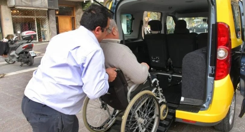 La Municipalidad exime de impuestos al transporte de discapacidad: Una medida concreta en medio del abandono nacional