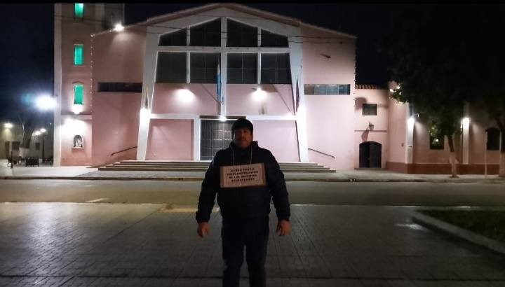 Docente de Embarcacion inició ayuno en reclamo por cesantías