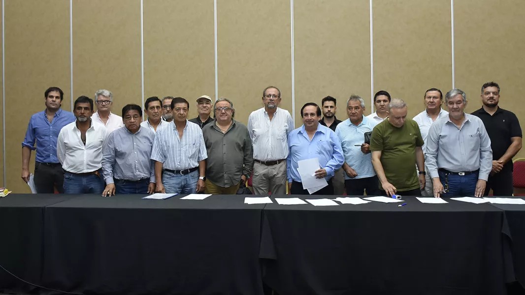 Paritarias 2026: Acuerdo salarial con aumentos hasta junio y pago inmediato de haberes