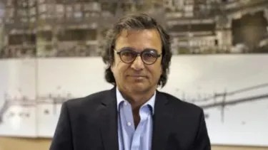 Lo echaron por bienes no declarados: Cae un funcionario clave de Economía