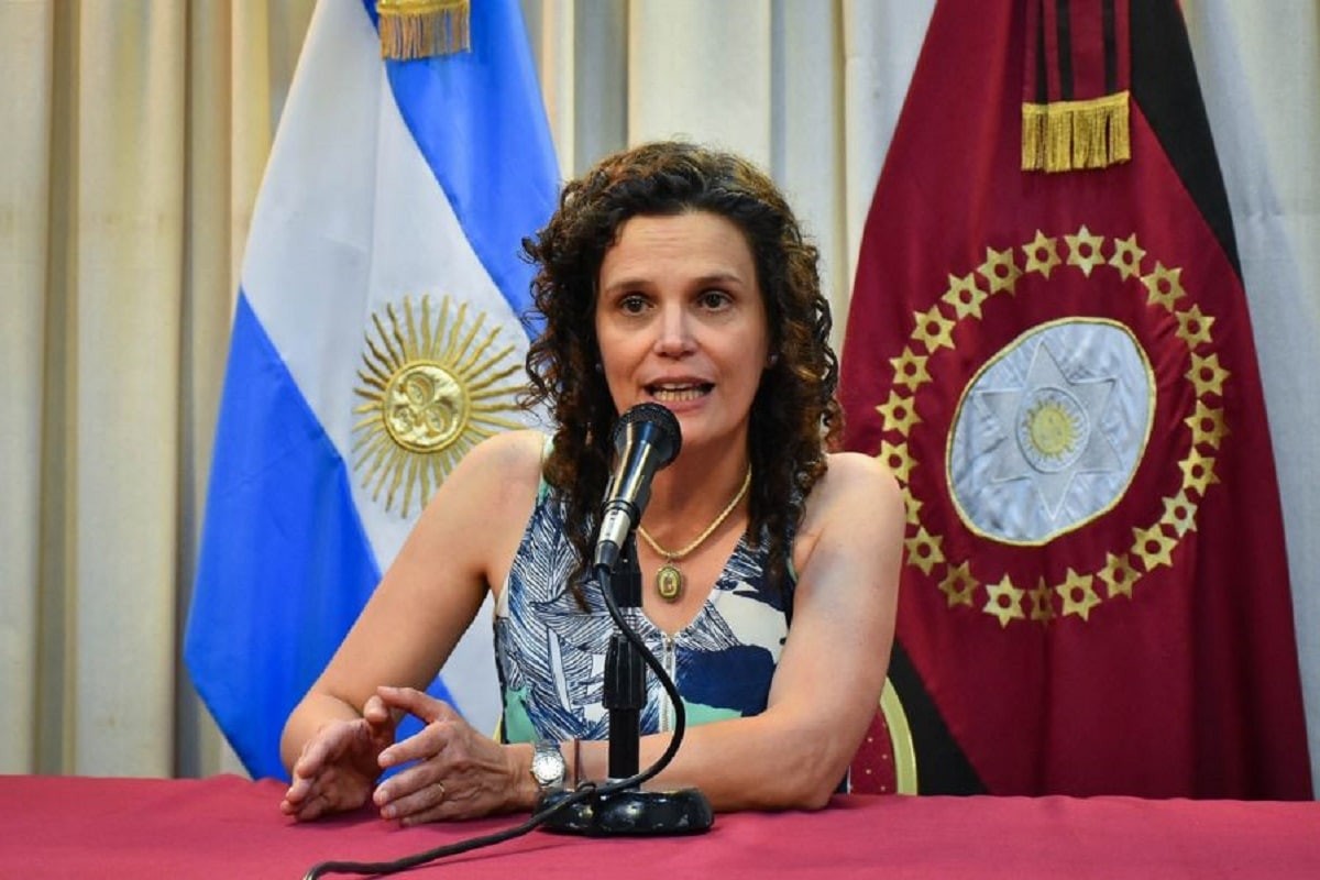 130 días sin clases y un daño millonario: Docentes cesanteados por abandono de aulas