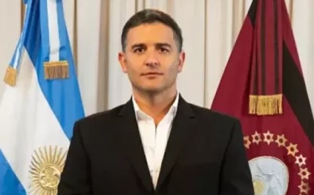 “Vamos a llevar adelante ambas funciones con un mensaje claro de austeridad”