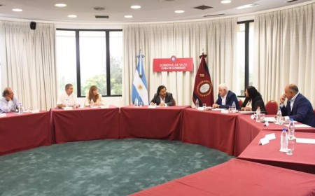 Sáenz convocó a los representantes de Salta para asegurar fondos y continuidad de obras federales