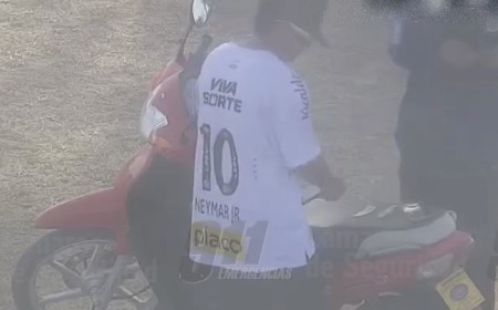 Cazados por las cámaras: Los atraparon con marihuana en una plazoleta de Orán