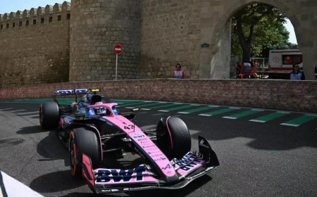 Franco Colapinto terminó 19° en el GP de Azerbaiyán tras un choque con Albon