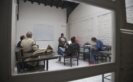 Educación superior en contexto de encierro: El Senado analiza un proyecto inédito para el penal de Villa Las Rosas