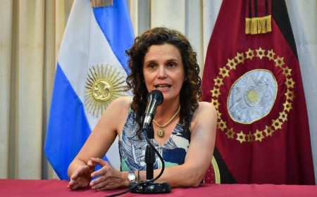 130 días sin clases y un daño millonario: Docentes cesanteados por abandono de aulas