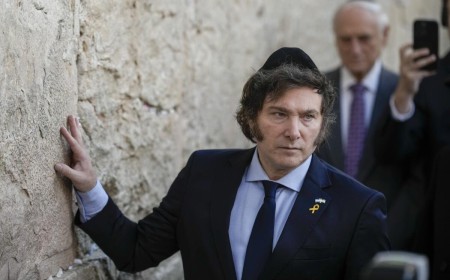 Janucá bajo fuego y condena oficial: Milei denunció el terrorismo y volvió a advertir sobre el antisemitismo