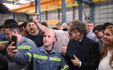 Reforma laboral: El reloj corre y Caputo concentra las definiciones