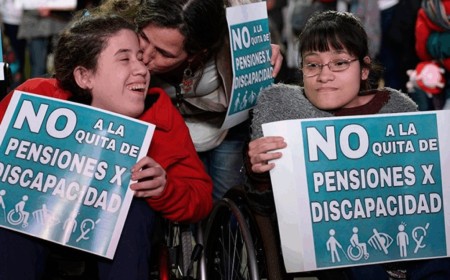 Diputados exigen restituir pensiones