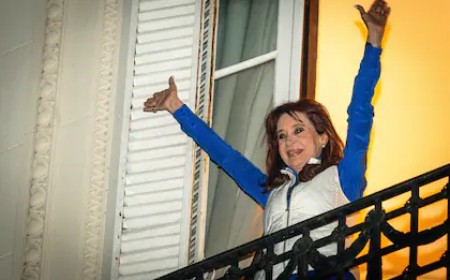 Malestar en el PJ: Senadores cuestionan a Cristina Kirchner tras la derrota electoral