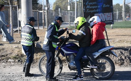 Refuerzan controles: 7 de cada 10 motociclistas ya usan casco en la ciudad