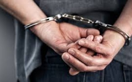 Violó el arresto domiciliario y volvió a prisión un acusado vinculado a la muerte de una joven