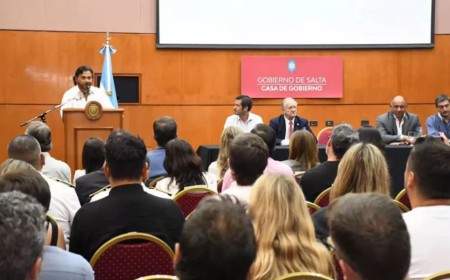 Once millones de hojas menos: El Estado salteño empieza a despedirse del papel
