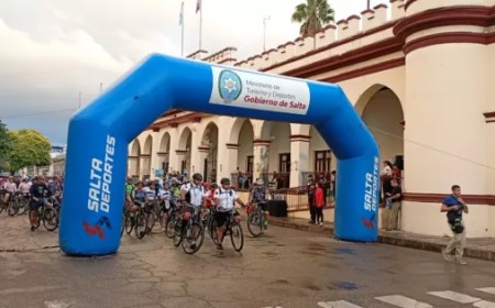 160 ciclistas participaron del Desafío MTB “Salta Epic General Güemes” por el aniversario de la Policía