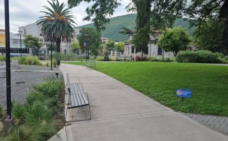 Ex Palúdica: La plaza crece, pero sigue cerrada y bajo advertencia