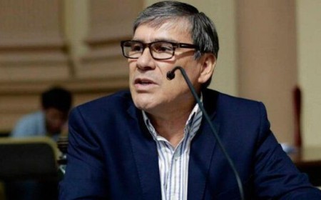 Escándalo en la frontera: Imputan por contrabando millonario a ex diputado y ordenan captura internacional de su socio