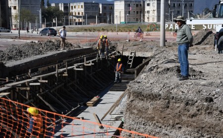 Obra clave para el verano: Avanzan los trabajos del nuevo desagüe pluvial en zona sur