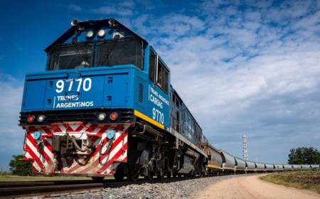 El Ejecutivo avanza con la privatización del Belgrano Cargas y el rediseño del sistema ferroviario