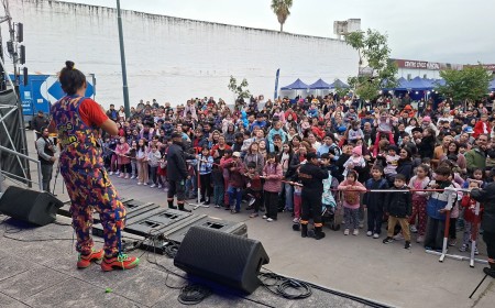 La Feria Tope arrasó en el CCM: Miles de salteños agotaron las ofertas antes del cierre