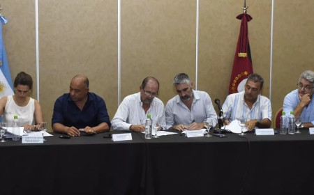 Gobierno y gremios acuerdan incremento salarial del 9% para el primer semestre