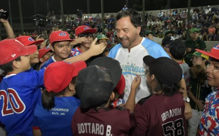 Salta refuerza su liderazgo en el béisbol: Inauguran una nueva cancha en el Parque Bicentenario