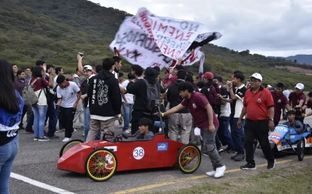 Cuando el aula acelera: La Técnica Martín Miguel de Güemes ganó la Eco Race 2025