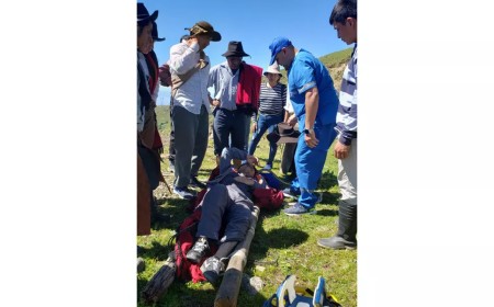 Rescatan a un joven que cayó a un barranco en La Caldera