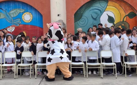 85 mil desayunos diarios y menús inclusivos: La Copa de Leche cerró el año con presencia sostenida en escuelas de la capital