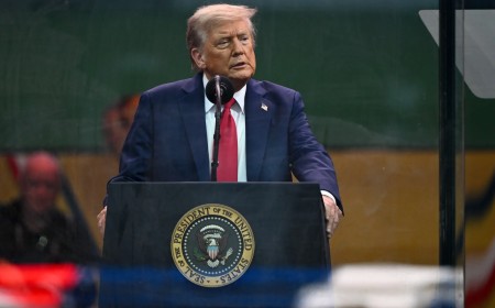 Donald Trump ordena cerrar Ormuz y escala la tensión con Irán