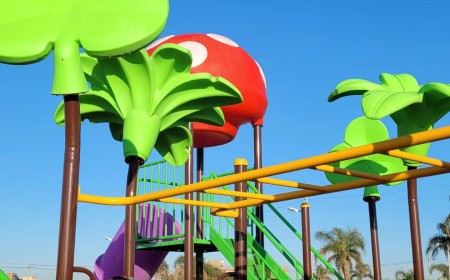 Durand apuesta al reciclaje: Se instalarán juegos infantiles y mobiliario de plástico reciclado en plazas durante 2026