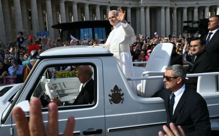 León XIV, una primera misa marcada por la paz y el legado de Francisco