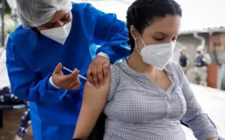 Vacunan para proteger a embarazadas y recién nacidos contra infecciones respiratorias graves
